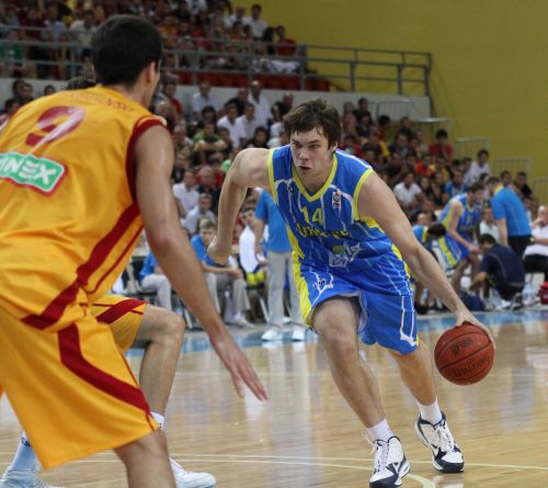 Fesenko-Kyrylo-Ukrajna-basketball-001